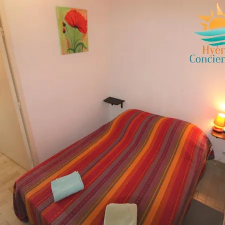 Carqueiranne, Proche Plages, Commerces, Parking, Clim Διαμέρισμα Carqueiranne